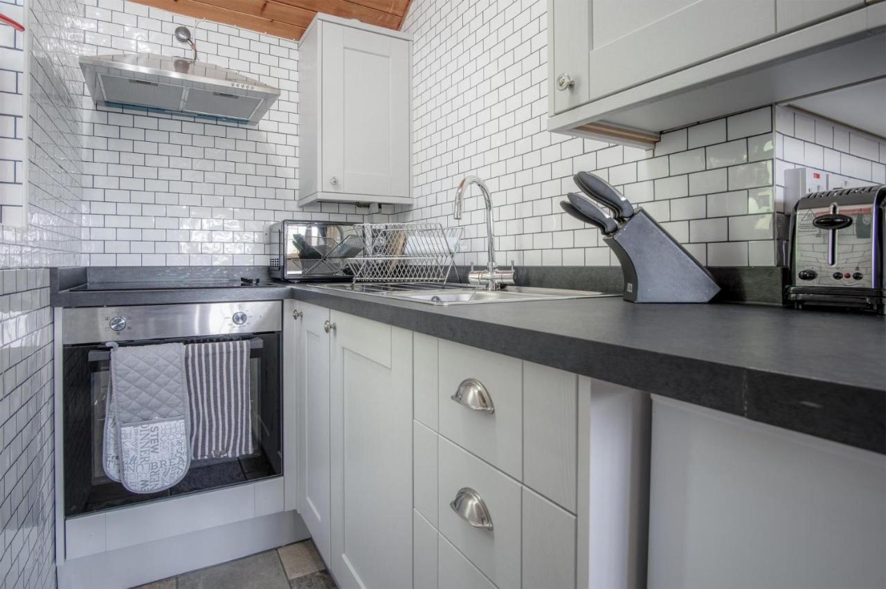 Honeysuckle Cottage - 1 Bedroom Cottage - Amroth Eksteriør bilde